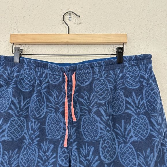 CHUBBIES The Island Hoppers Sherpa Lounger Shorts in Pineapple Navy - Picture 2 of 10